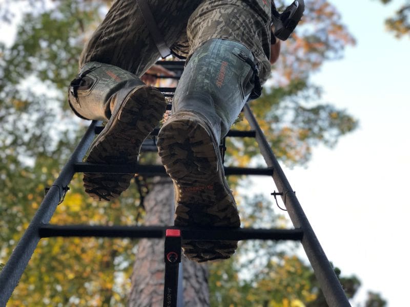 Hang Tight Or Saddle Up Choosing The Best Setup For Whitetail Hunting