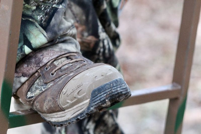 Why Quality Socks And Boots Are A Must For Deer Hunting